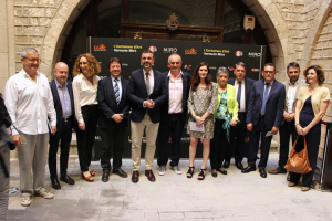 Presentación botella Miró Vermouth Xano Armenter