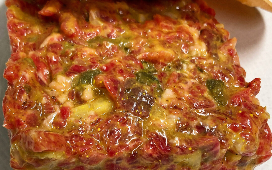 Tartar de Ternera con Vermouth Miró Reserva