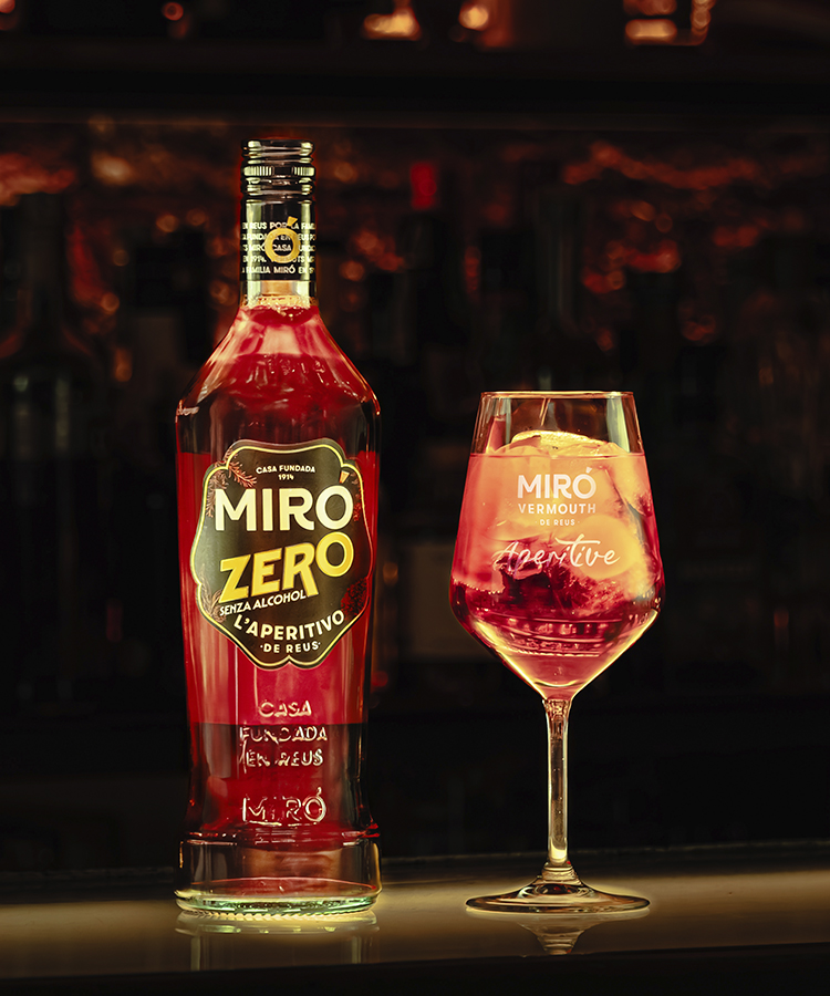 Miró Zero con bebida energética