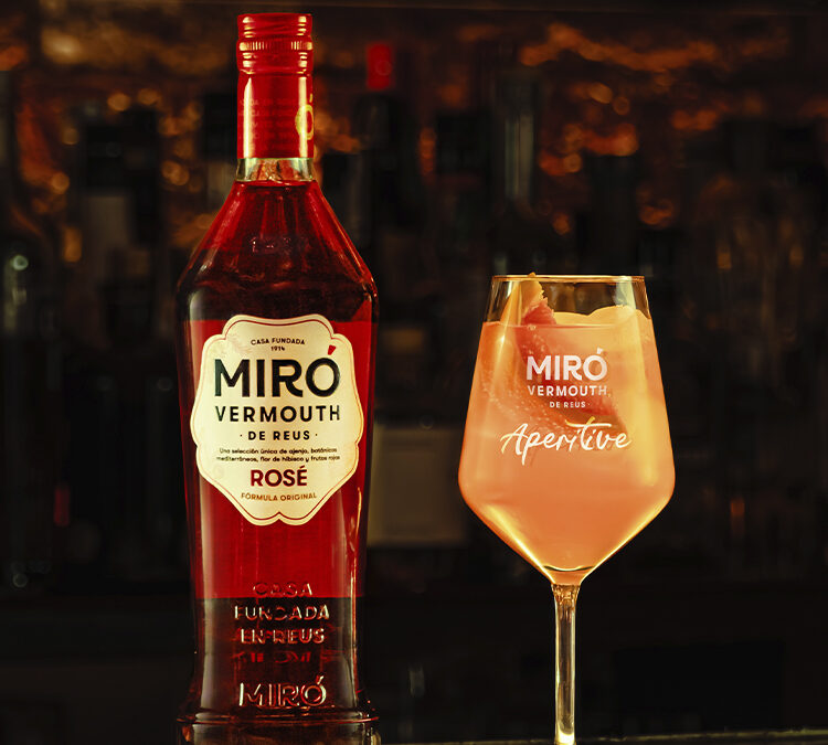 Rosé con Tónica de Pomelo y Cava